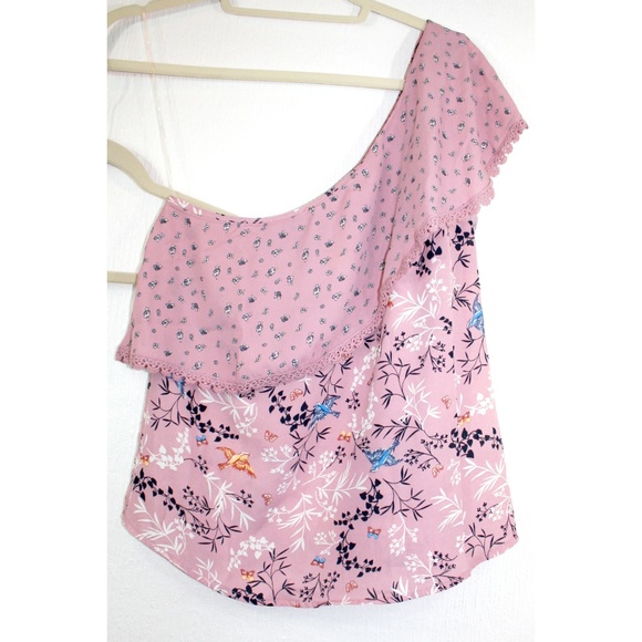 Floral Crochet Trim Ruffle One Shoulder Top NWT - Picture 2 of 7